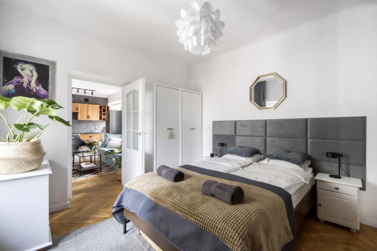 Parrot Dream Apartment Warsaw
