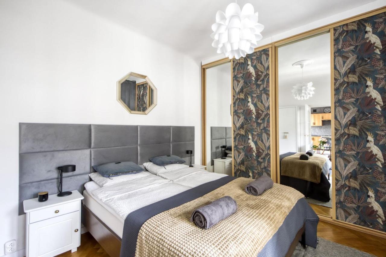 Apartment Parrot Dream Warsaw